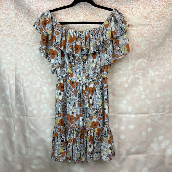 Alexis Floral Ruffle Dress in Vintage Blossom - Picture 2 of 11